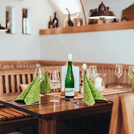 Hotel Weingut Ferdl Denk Weissenkirchen in der Wachau Exterior foto